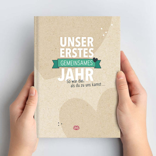 Coveransicht: Album "Unser erstes gemeinsames Jahr" für Adoptiv- und Pflegeeltern