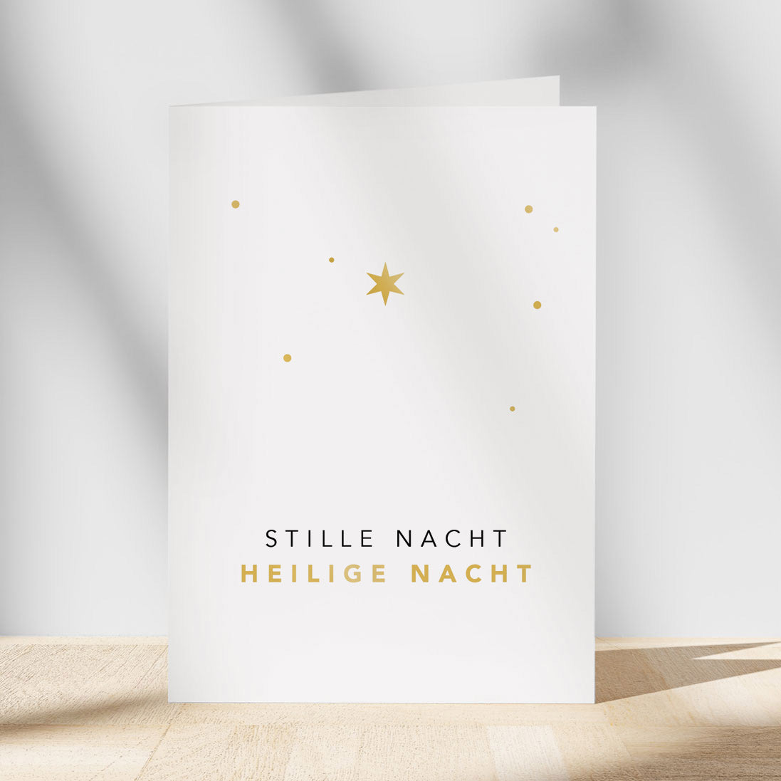 stilvolle christliche Grußkarte zu Weihnachten mit dem Aufdruck "Heilige Nacht"